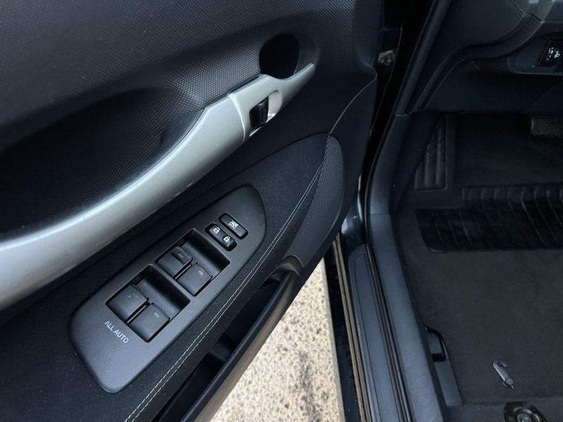 TOYOTA AURIS PHASE 2 CONNECT 1.8 VVT-i 136 HYBRID / GPS BOITE AUTOMATIQUE CRIT AIR 1 - Garantie 1 an