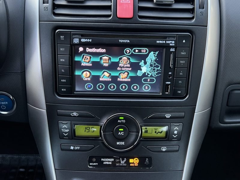 TOYOTA AURIS PHASE 2 CONNECT 1.8 VVT-i 136 HYBRID / GPS BOITE AUTOMATIQUE CRIT AIR 1 - Garantie 1 an