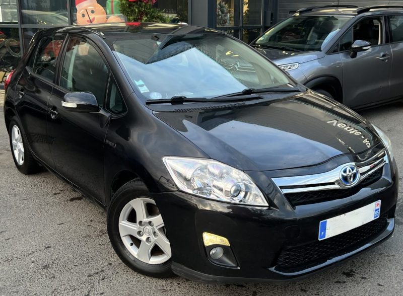 TOYOTA AURIS PHASE 2 CONNECT 1.8 VVT-i 136 HYBRID / GPS BOITE AUTOMATIQUE CRIT AIR 1 - Garantie 1 an