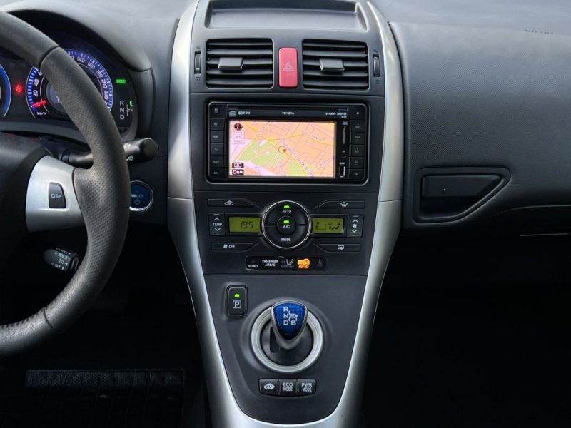 TOYOTA AURIS PHASE 2 CONNECT 1.8 VVT-i 136 HYBRID / GPS BOITE AUTOMATIQUE CRIT AIR 1 - Garantie 1 an