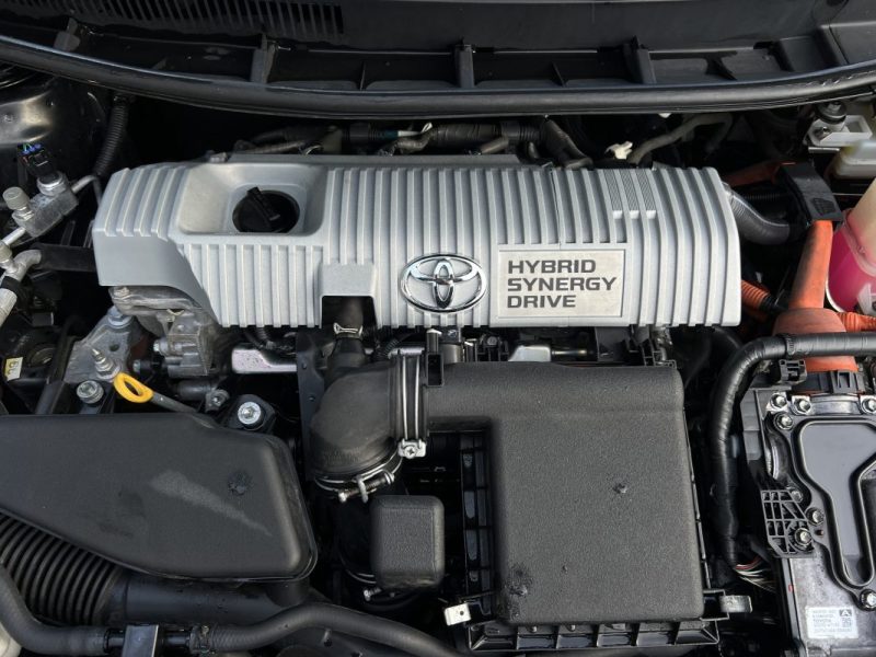 TOYOTA AURIS PHASE 2 CONNECT 1.8 VVT-i 136 HYBRID / GPS BOITE AUTOMATIQUE CRIT AIR 1 - Garantie 1 an