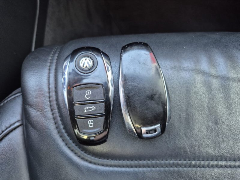 VOLKSWAGEN TOUAREG 3.0 V6 TDI 245 FAP 4MOTION TOIT OUVRANT