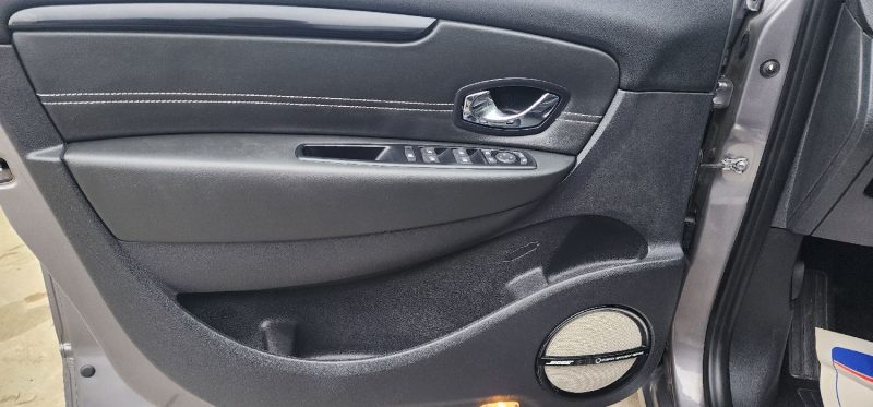 RENAULT SCENIC 3 1.6 DCI 130 BOSE 