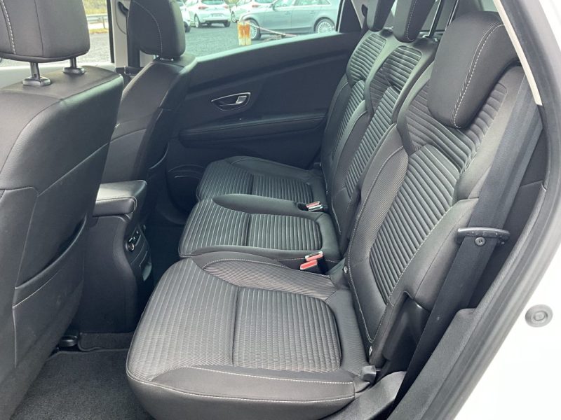 RENAULT SCÉNIC 1.7 dCI 120 CV BUSINESS *GARANTIE 1 AN + CROCHET D’ATTELAGE