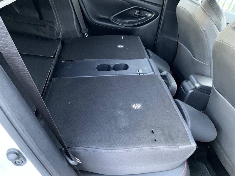 TOYOTA YARIS 1,5 116 CV MY21 GR SPORT HYBRID 2023