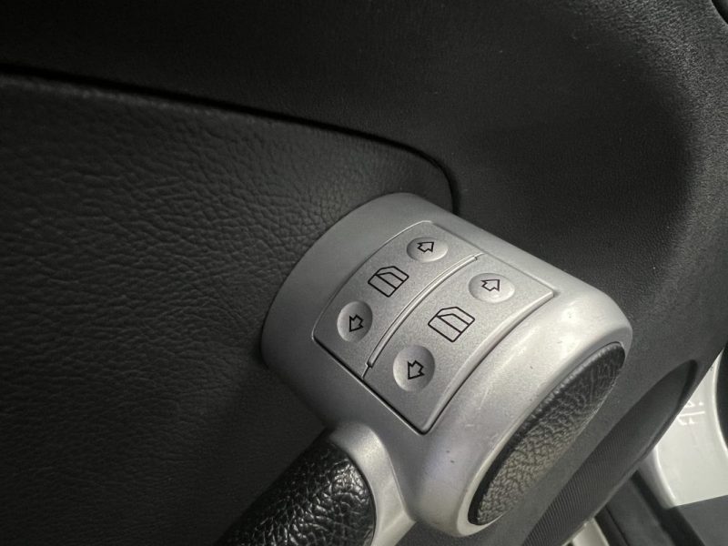 Mercedes SLK 200K 1.8i 163cv Boite automatique | 100 500 KM | Radars de recul | Climatisation