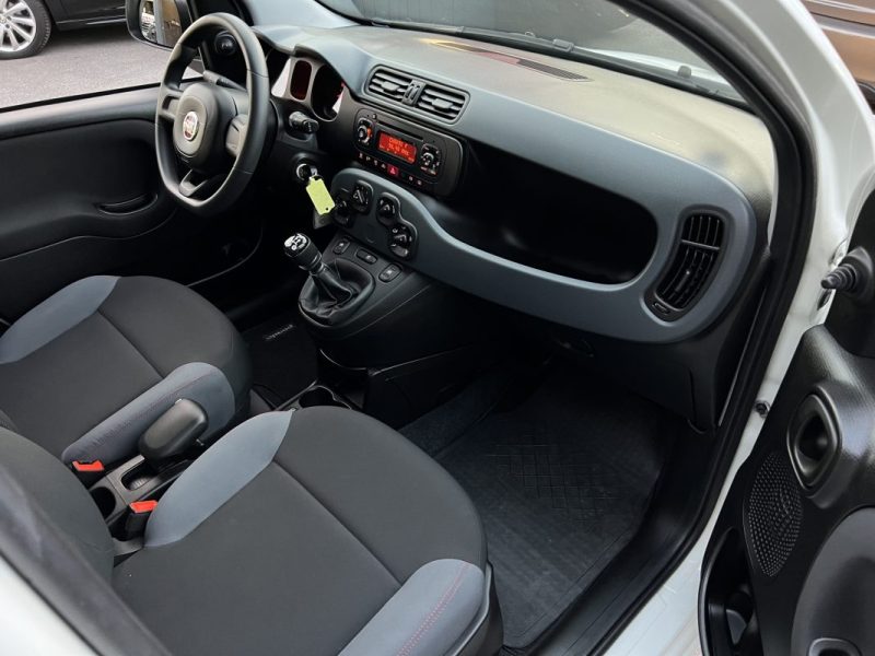 FIAT PANDA 3 III POP 1.2 69 Cv 1ERE MAIN / 10 400 Kms 5 PORTES / CLIMATISATION - GARANTIE 1 AN