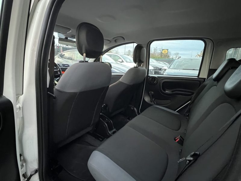 FIAT PANDA 3 III POP 1.2 69 Cv 1ERE MAIN / 10 400 Kms 5 PORTES / CLIMATISATION - GARANTIE 1 AN