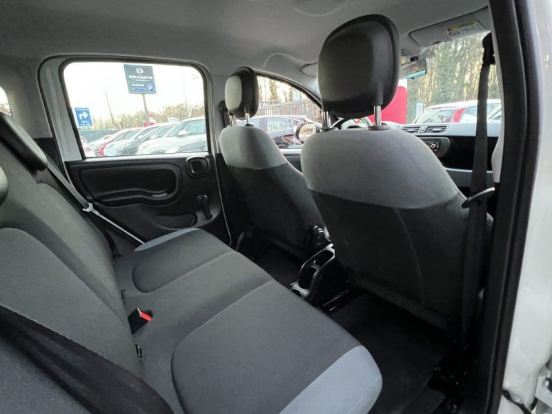 FIAT PANDA 3 III POP 1.2 69 Cv 1ERE MAIN / 10 400 Kms 5 PORTES / CLIMATISATION - GARANTIE 1 AN