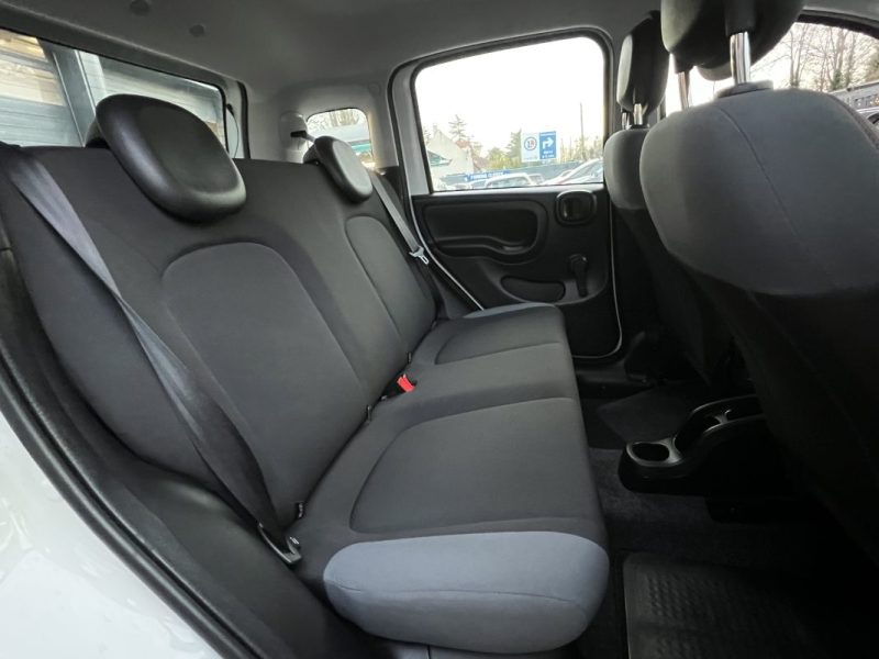 FIAT PANDA 3 III POP 1.2 69 Cv 1ERE MAIN / 10 400 Kms 5 PORTES / CLIMATISATION - GARANTIE 1 AN