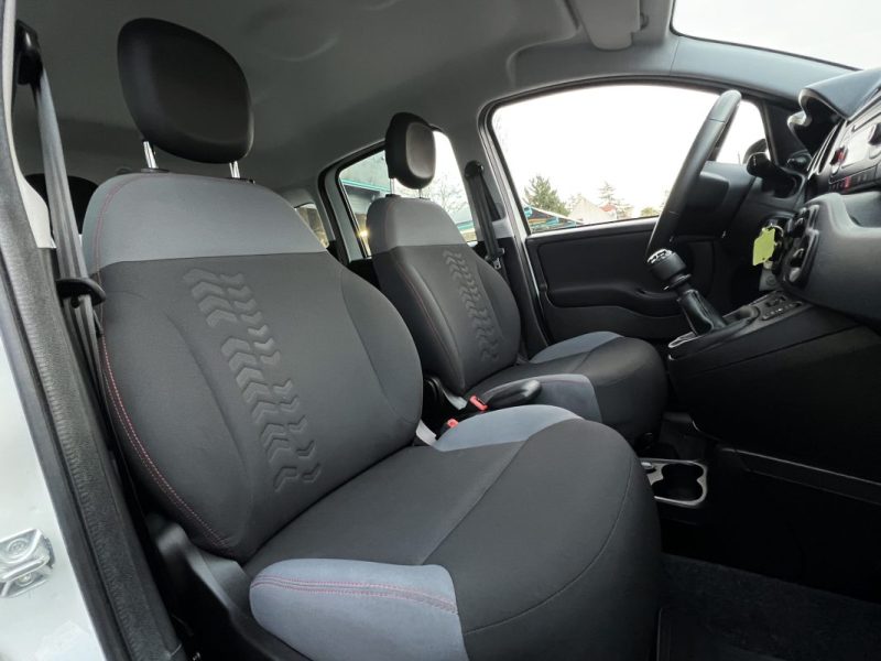 FIAT PANDA 3 III POP 1.2 69 Cv 1ERE MAIN / 10 400 Kms 5 PORTES / CLIMATISATION - GARANTIE 1 AN