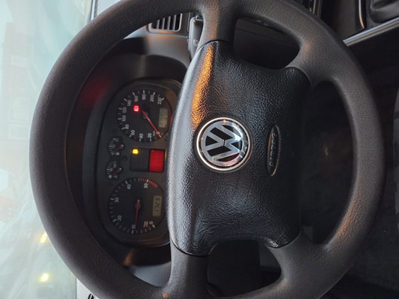 VOLKSWAGEN BORA  1.9TDI 90CV DIN ET 5CV FISCAUX 