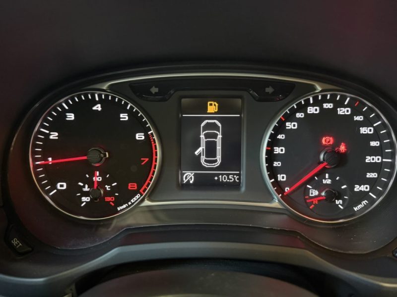 AUDI A1 1.0 TFSI 95CV  AMBIENTE / PREMIÈRE MAIN