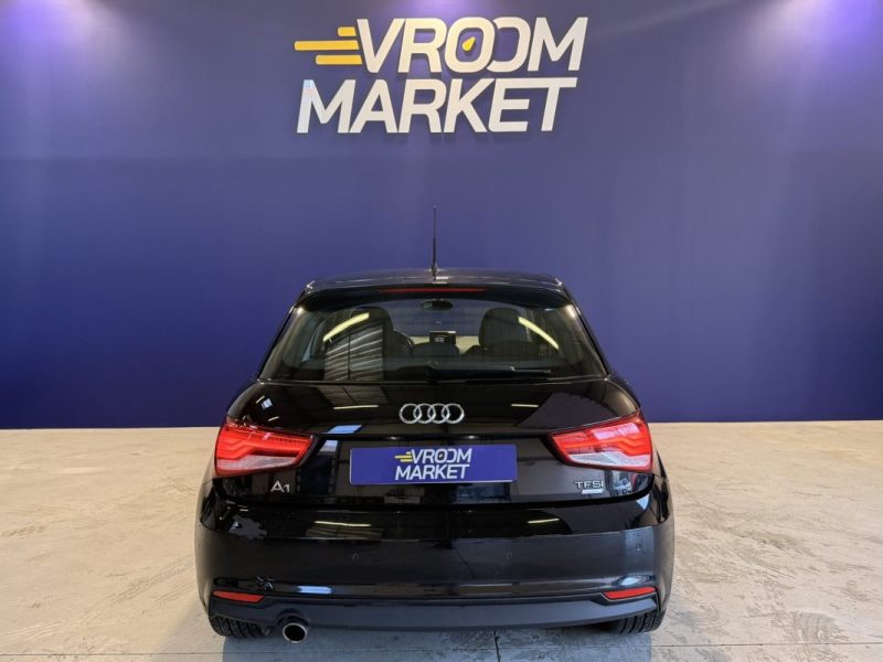 AUDI A1 1.0 TFSI 95CV  AMBIENTE / PREMIÈRE MAIN