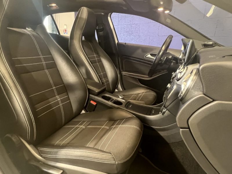 MERCEDES GLA 220 CDI 4 MATIC 170CV BVA - FASCINATION - GPS - TOIT OUVRANT PANORAMIQUE - 113200KM 