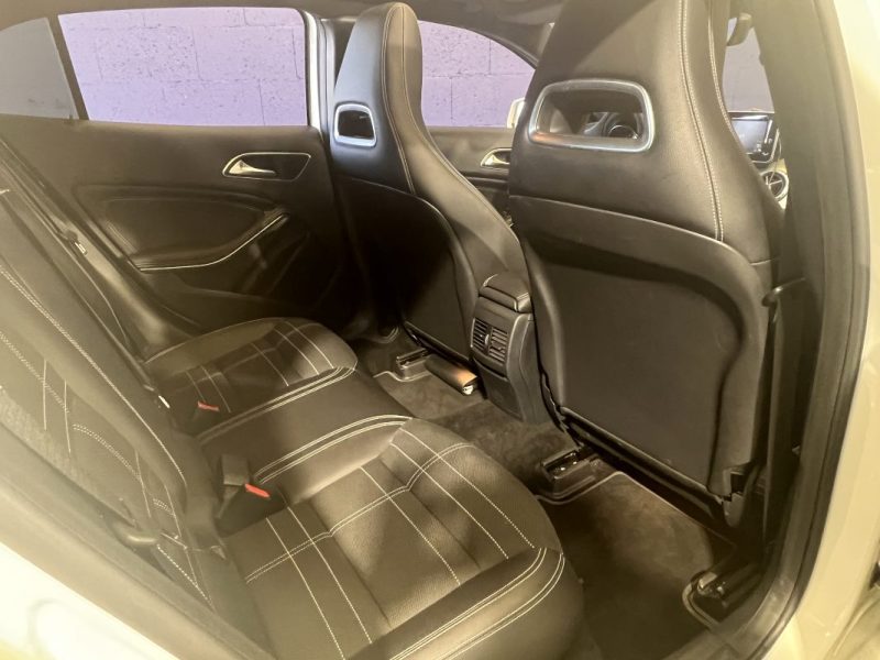 MERCEDES GLA 220 CDI 4 MATIC 170CV BVA - FASCINATION - GPS - TOIT OUVRANT PANORAMIQUE - 113200KM 