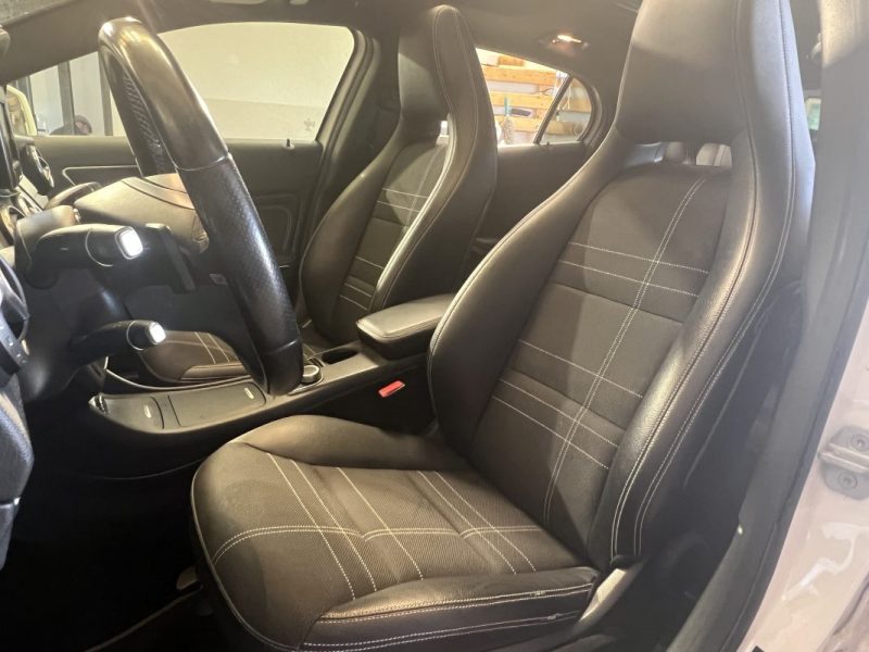 MERCEDES GLA 220 CDI 4 MATIC 170CV BVA - FASCINATION - GPS - TOIT OUVRANT PANORAMIQUE - 113200KM 