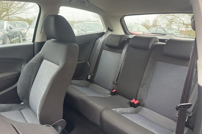 VOLKSWAGEN POLO 1.6 TDI 90 FAP CONFORTLINE 3P BVM5 