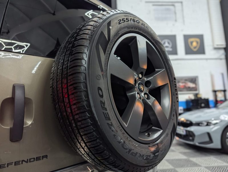 LAND ROVER DEFENDER 5 LIMITED 2.0 SD4 240Cv 