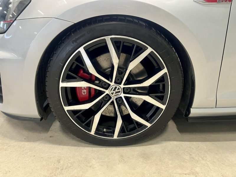 VOLKSWAGEN Golf 7 2.0 TSI 230ch GTI Performance DSG6 5 Portes GARANTIE 6 MOIS 