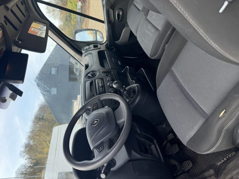 RENAULT MASTER III CAMIONNETTE (FV) 2.3 DCI FWD (146CH) 2018