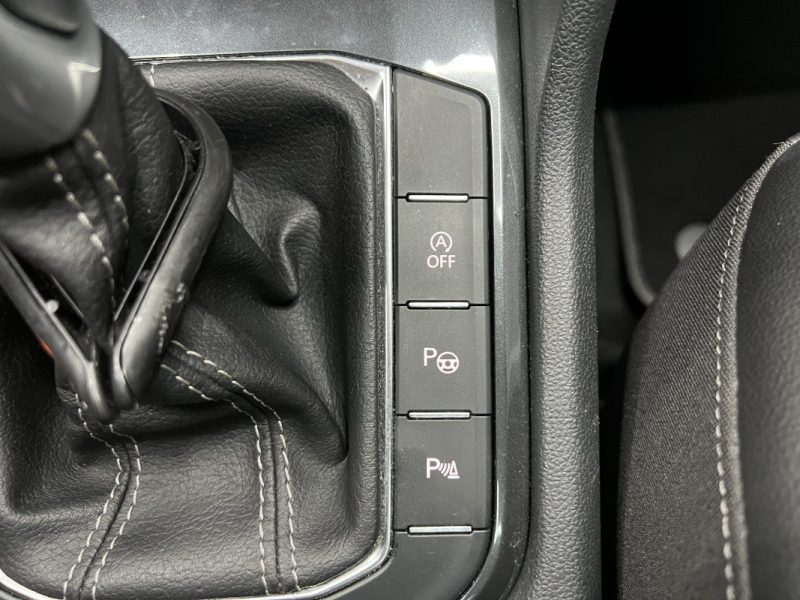 Volkswagen Tiguan II 2.0 TDI 150ch R Line DSG7 | 97 000 KM | Toit ouvrant | Caméra | Cockpit