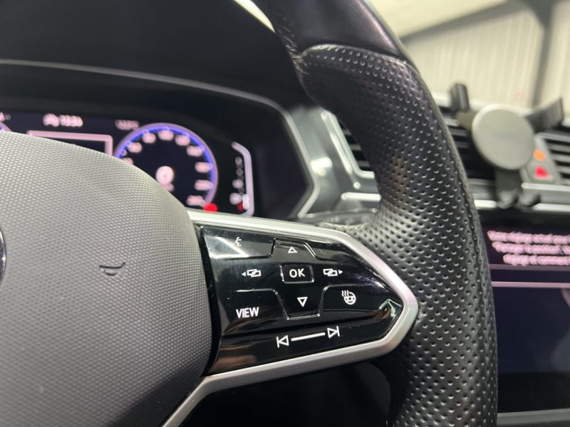 Volkswagen Tiguan II 2.0 TDI 150ch R Line DSG7 | 97 000 KM | Toit ouvrant | Caméra | Cockpit