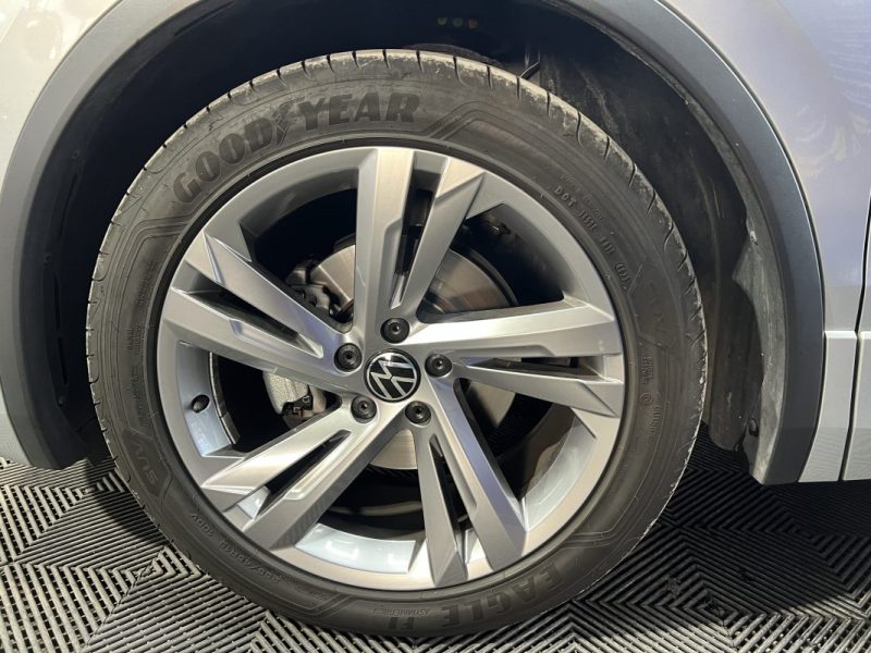 Volkswagen Tiguan II 2.0 TDI 150ch R Line DSG7 | 97 000 KM | Toit ouvrant | Caméra | Cockpit