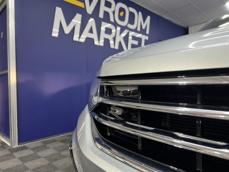 Volkswagen Tiguan II 2.0 TDI 150ch R Line DSG7 | 97 000 KM | Toit ouvrant | Caméra | Cockpit