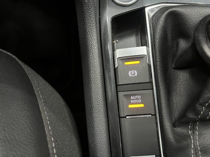 Volkswagen Tiguan II 2.0 TDI 150ch R Line DSG7 | 97 000 KM | Toit ouvrant | Caméra | Cockpit