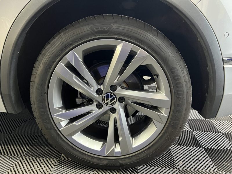 Volkswagen Tiguan II 2.0 TDI 150ch R Line DSG7 | 97 000 KM | Toit ouvrant | Caméra | Cockpit