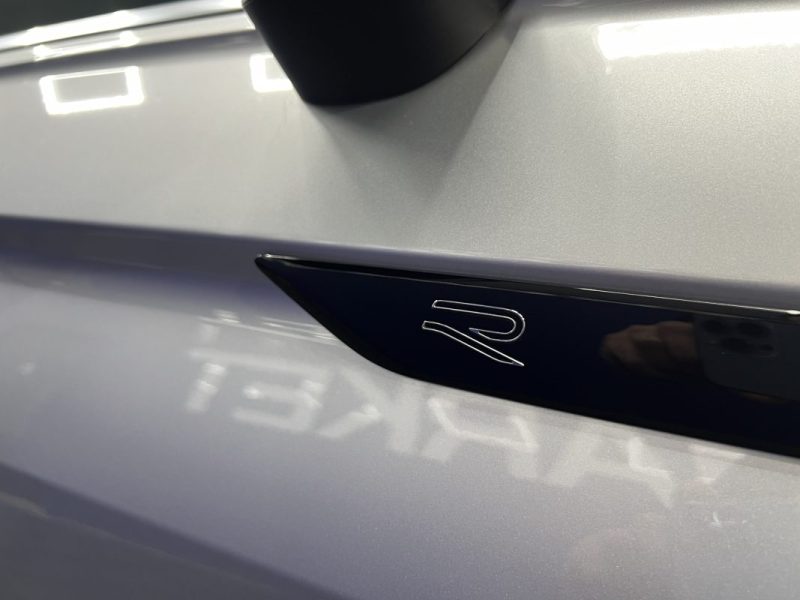 Volkswagen Tiguan II 2.0 TDI 150ch R Line DSG7 | 97 000 KM | Toit ouvrant | Caméra | Cockpit