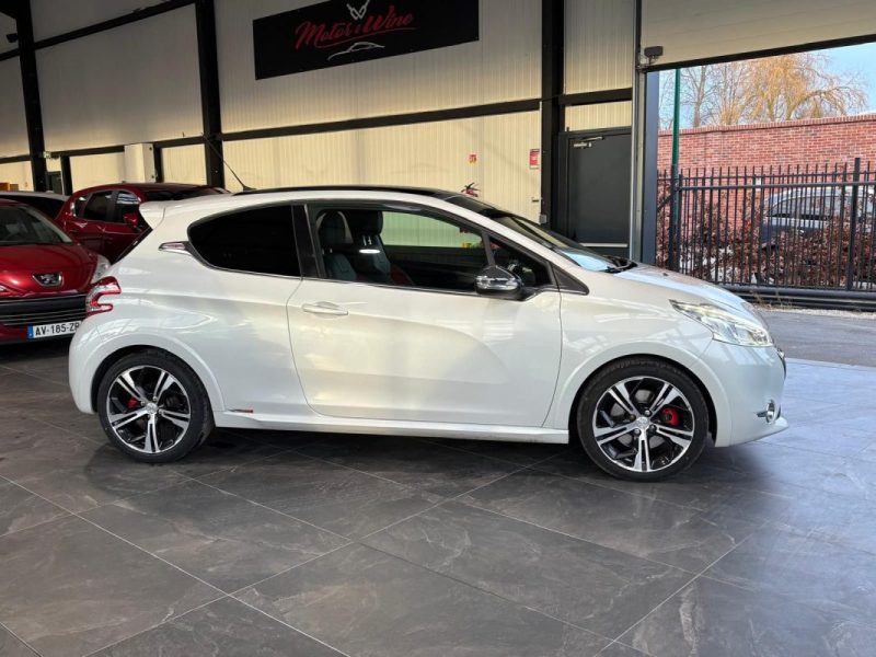 🔹 Peugeot 208 GTI – 1.6 THP 200 chevaux -  Toit panoramique - Reprise possible 