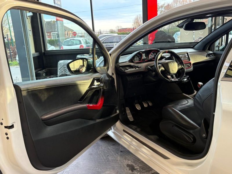 🔹 Peugeot 208 GTI – 1.6 THP 200 chevaux -  Toit panoramique - Reprise possible 