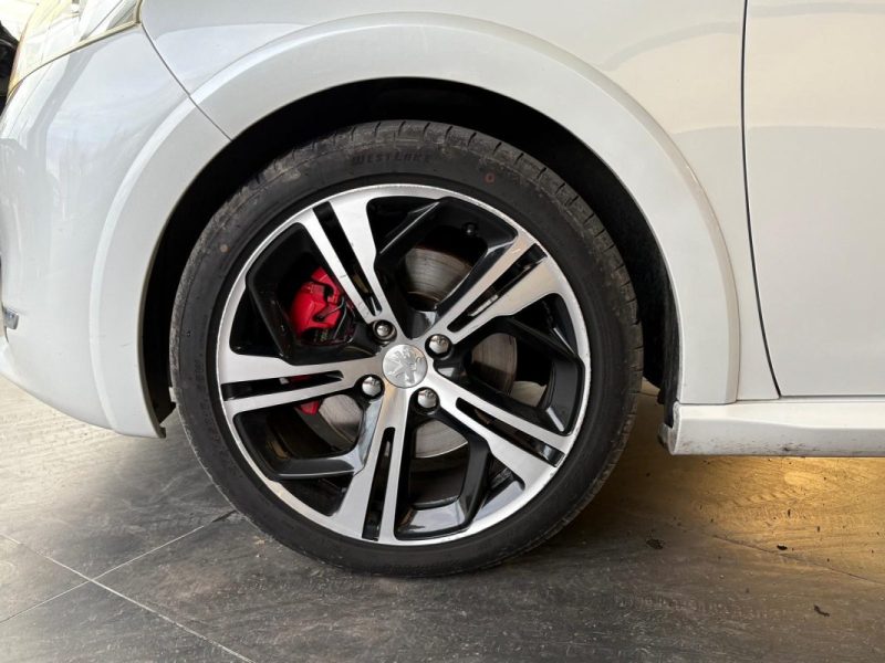 🔹 Peugeot 208 GTI – 1.6 THP 200 chevaux -  Toit panoramique - Reprise possible 
