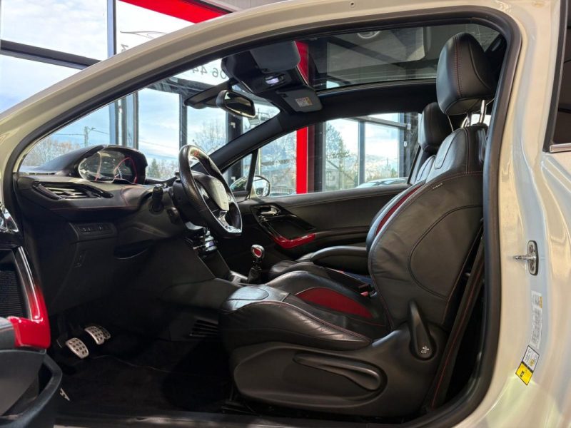 🔹 Peugeot 208 GTI – 1.6 THP 200 chevaux -  Toit panoramique - Reprise possible 