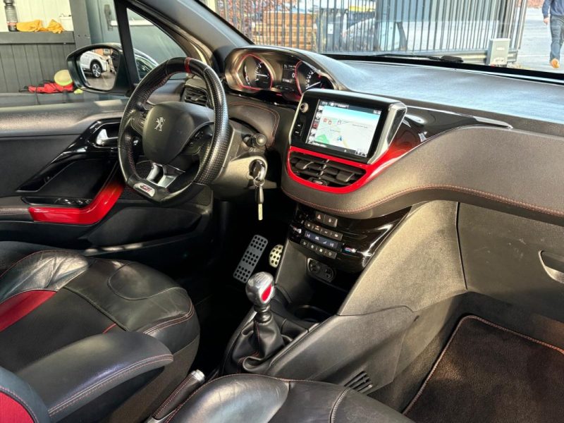 🔹 Peugeot 208 GTI – 1.6 THP 200 chevaux -  Toit panoramique - Reprise possible 