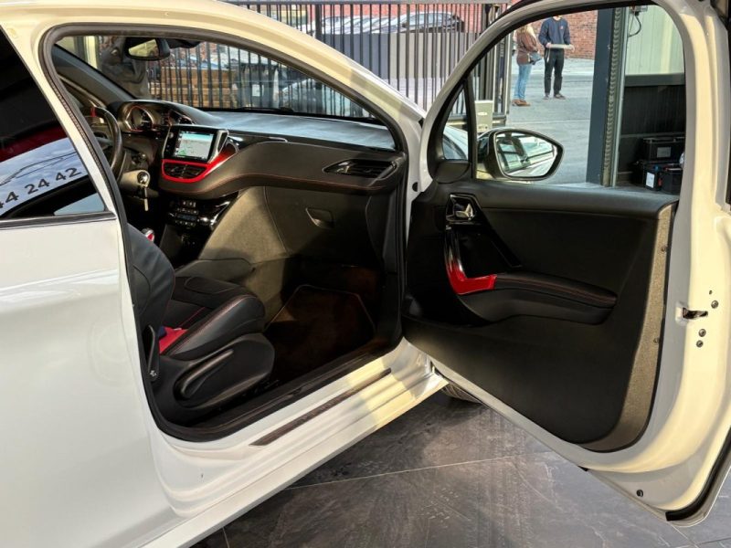 🔹 Peugeot 208 GTI – 1.6 THP 200 chevaux -  Toit panoramique - Reprise possible 