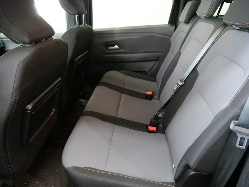 DACIA JOGGER 1.6 HYBRID 140CH EXPRESSION 5 PLACES 2023