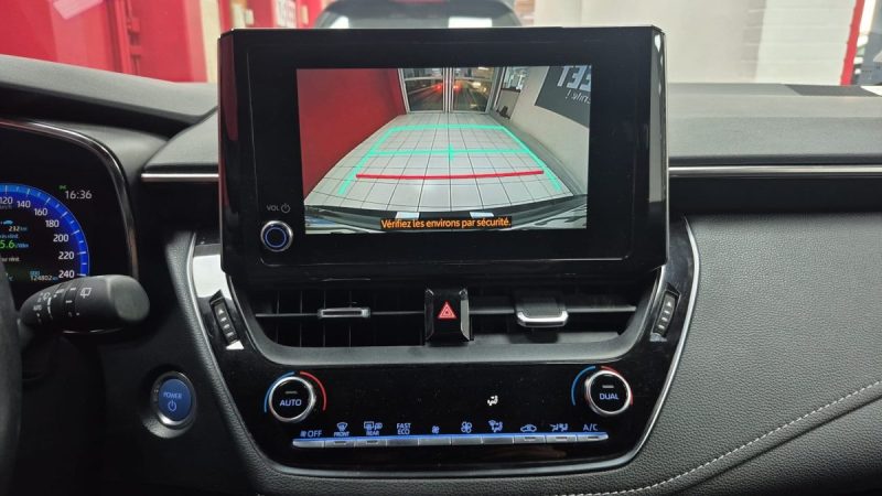 TOYOTA COROLLA E COROLLA TOURING SPORTS HYBRIDE 122H DYNAMIC BUSINESS  2022