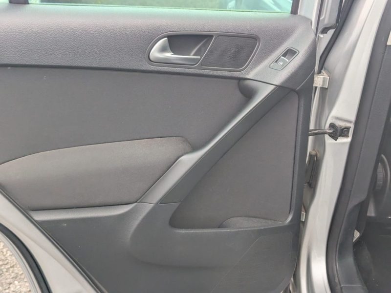 VOLKSWAGEN TIGUAN 2.0 TDI - 16V TURBO 2011