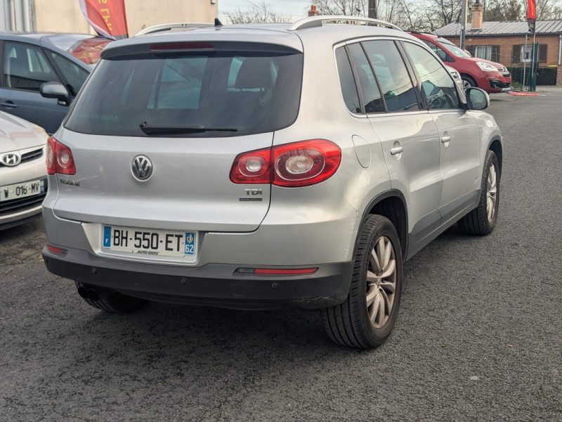 VOLKSWAGEN TIGUAN 2.0 TDI - 16V TURBO 2011