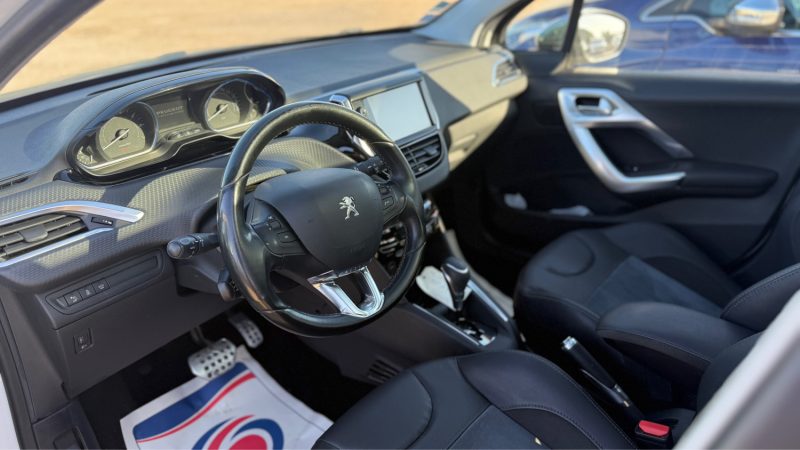 PEUGEOT 208 1.2 E THP 110CH ALLURE S&S BOITE AUTOMATIQUE !! 5CV 5P 2016
