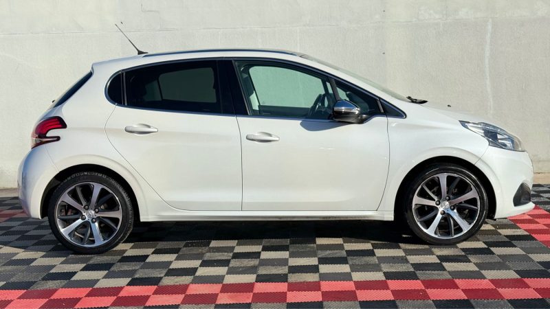 PEUGEOT 208 1.2 E THP 110CH ALLURE S&S BOITE AUTOMATIQUE !! 5CV 5P 2016