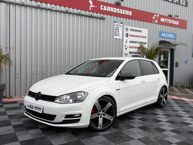 VOLKSWAGEN GOLF 1.6 TDI 105CH BLUEMOTION TECHNOLOGY 