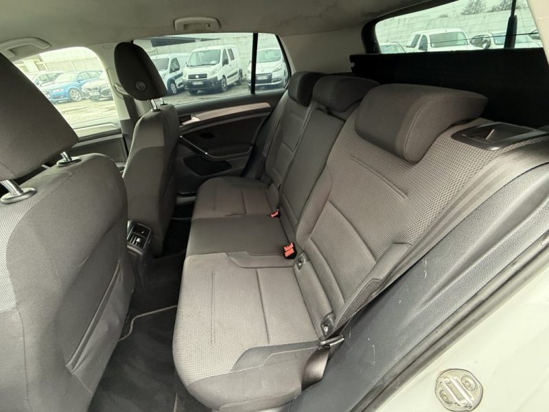 VOLKSWAGEN GOLF 1.6 TDI 105CH BLUEMOTION TECHNOLOGY 