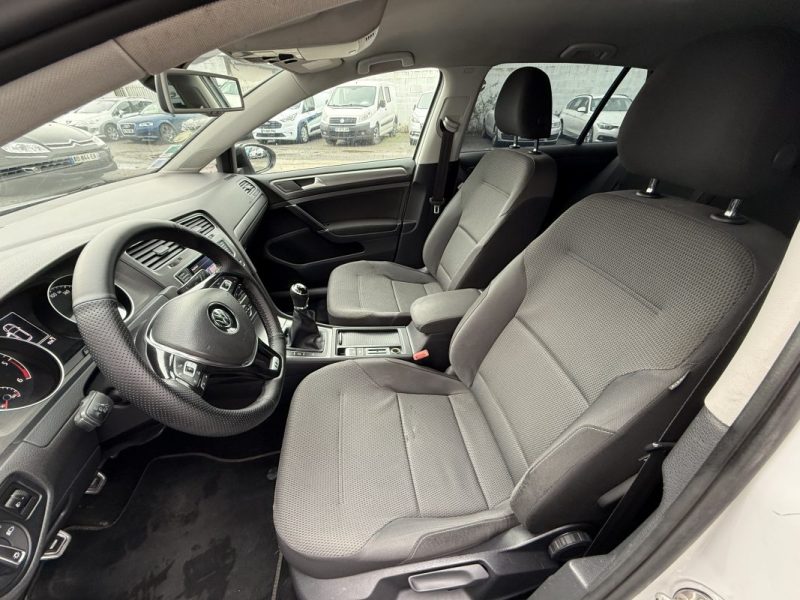 VOLKSWAGEN GOLF 1.6 TDI 105CH BLUEMOTION TECHNOLOGY 