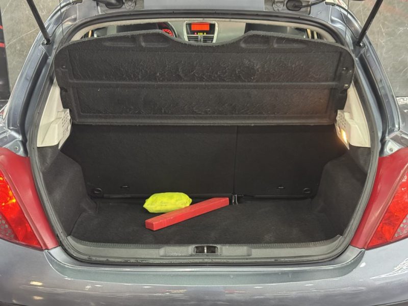 PEUGEOT 207 1.6 HDI 90 EXECUTIVE 2007