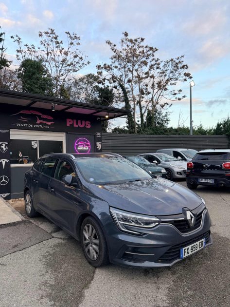 Renault Mégane 4 Break Essence 140 ch – Boîte automatique – Révisée, Garantie 6 mois
