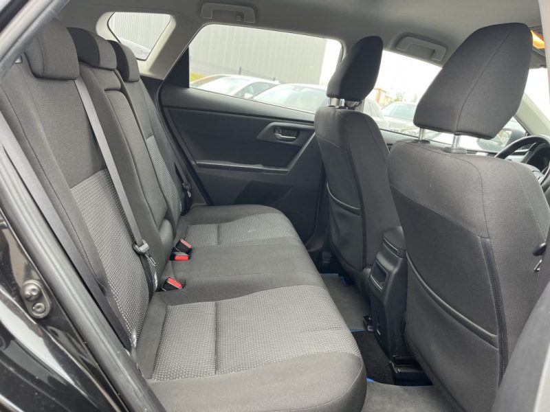 TOYOTA AURIS 1.8 HYBRID 136h DYNAMIC